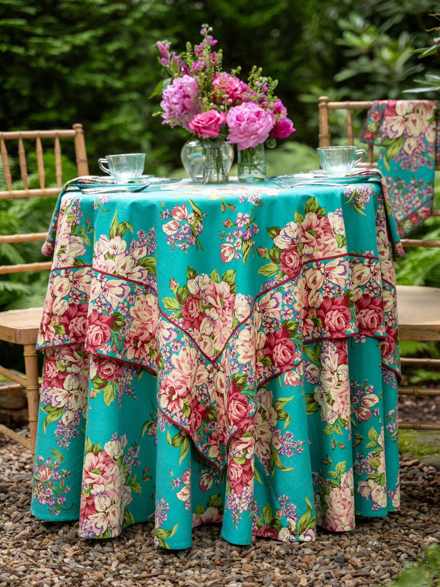 
                  
                    Blanche Tablecloth
                  
                