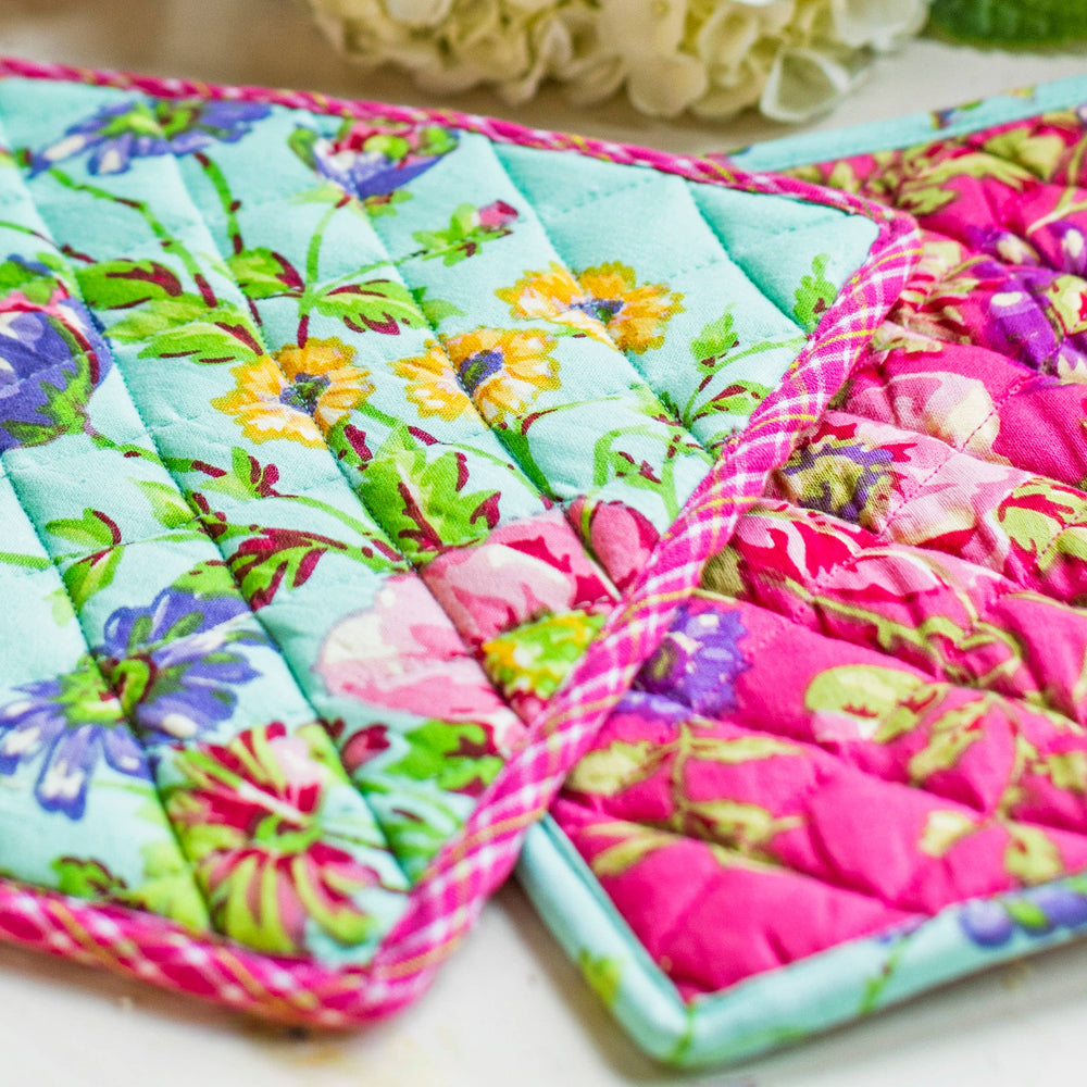 
                  
                    April Cornell Spring Fling Patchwork Potholder Set of 2
                  
                