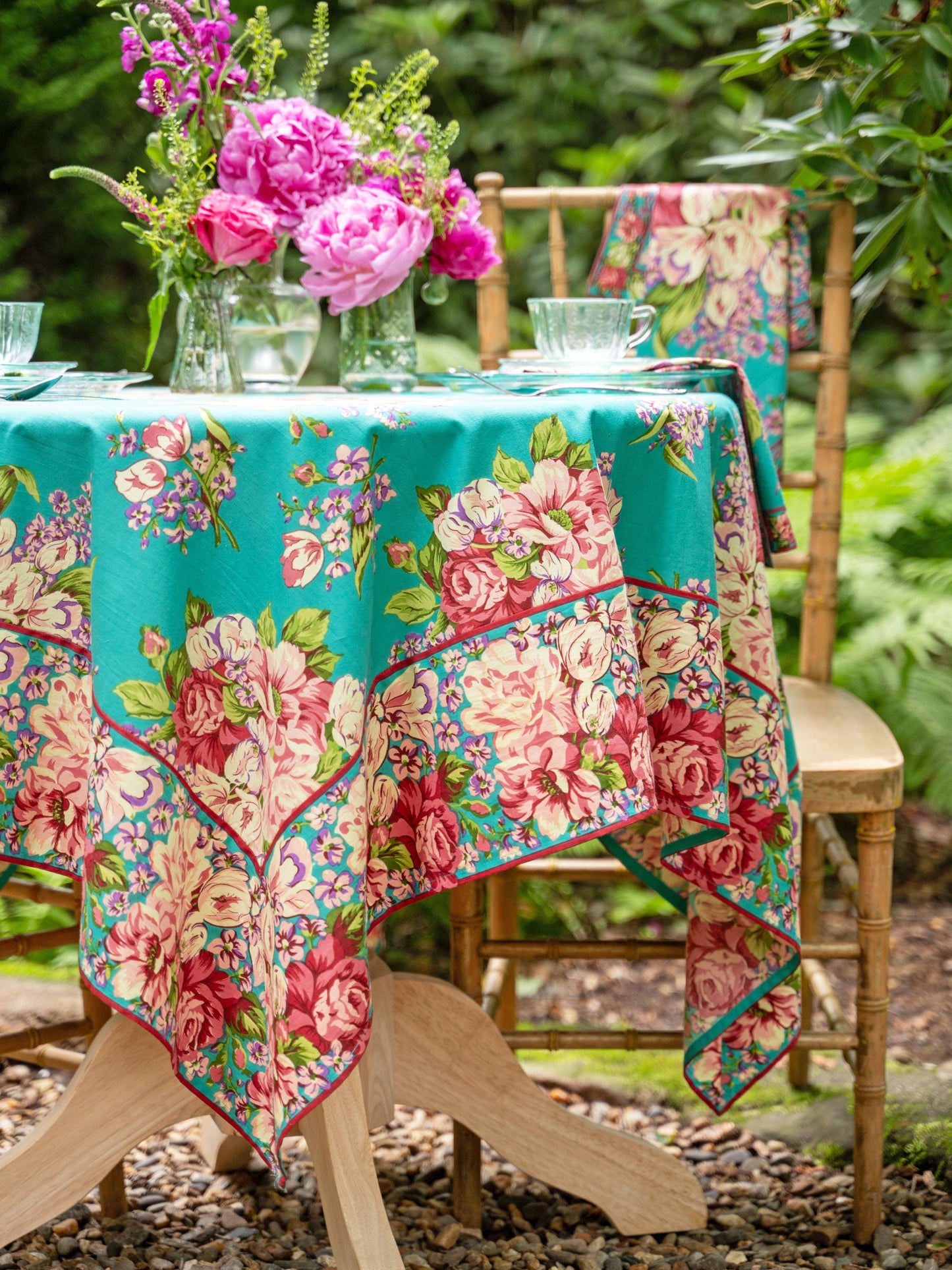 
                  
                    Blanche Tablecloth
                  
                