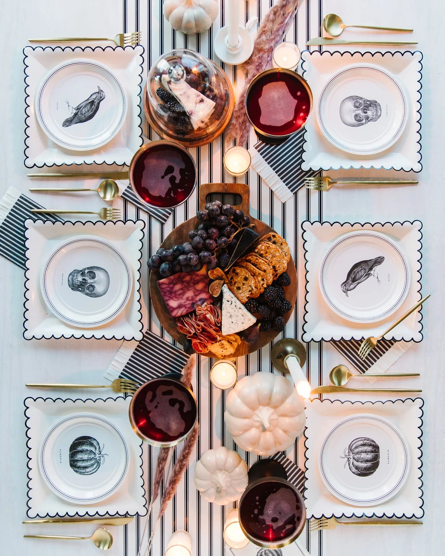 
                  
                    Ephemera Halloween White With Black Edge Scallop Plate
                  
                