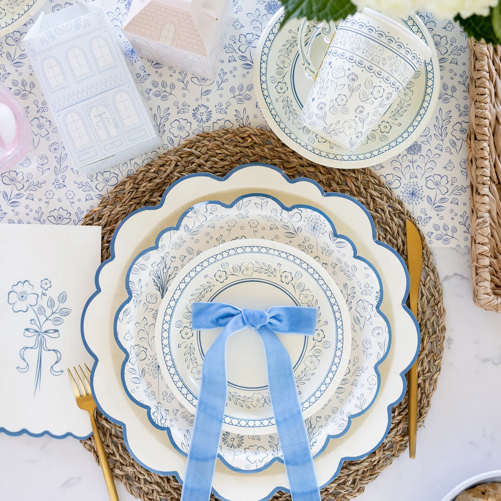 
                  
                    Floral Scatter Fringe Dinner Napkin
                  
                