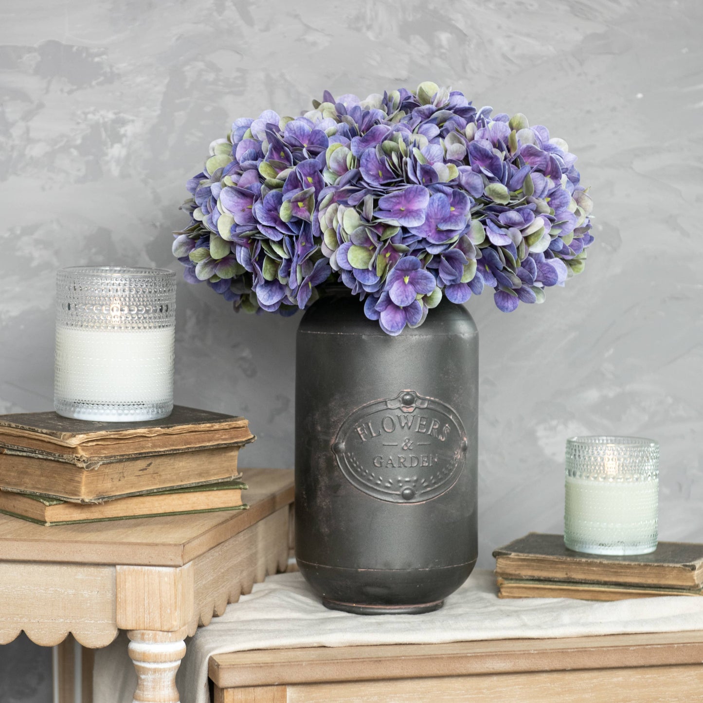 
                  
                    17" PURPLE HYDRANGEA PICK
                  
                